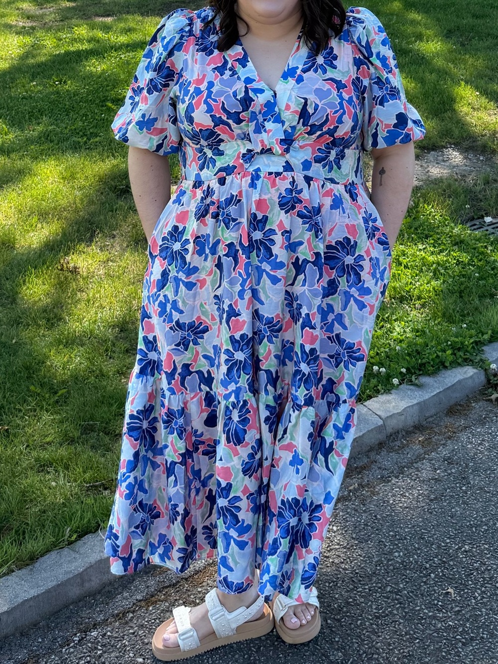 Caslon Floral Puff-Sleeve Maxi Dress in Blue and Pink - Picture 5 of 5